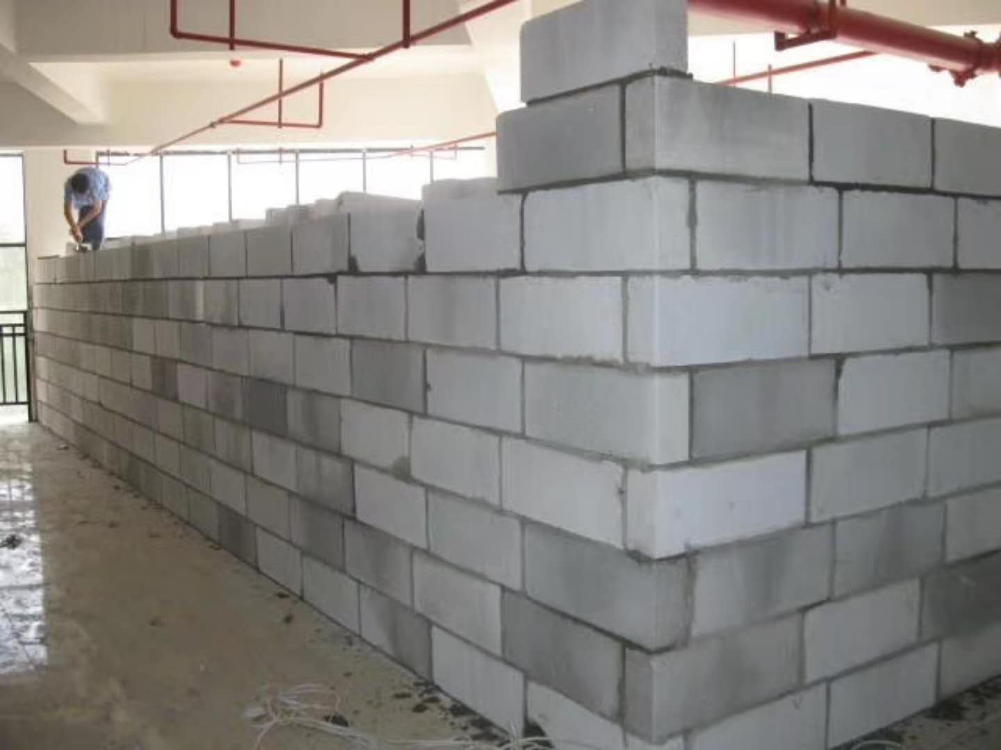 荔湾蒸压加气混凝土砌块承重墙静力和抗震性能的研究